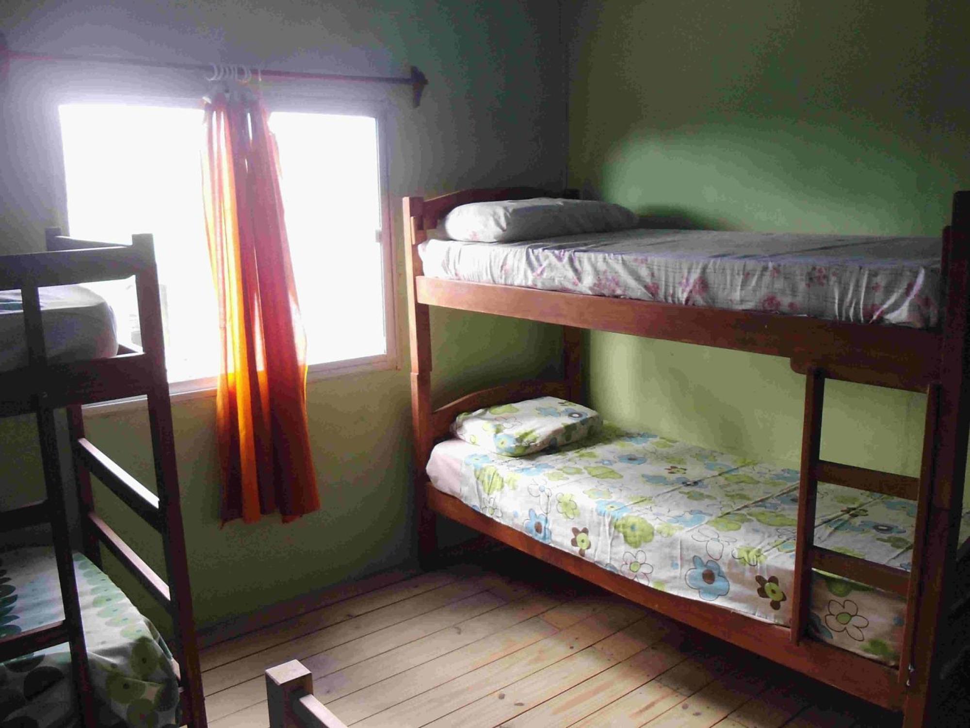 Hostel Lo De Milton バラ・デ・バリサス 部屋 写真