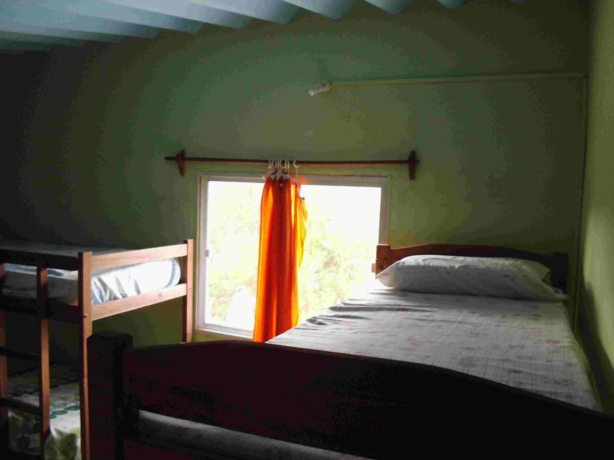 Hostel Lo De Milton バラ・デ・バリサス 部屋 写真