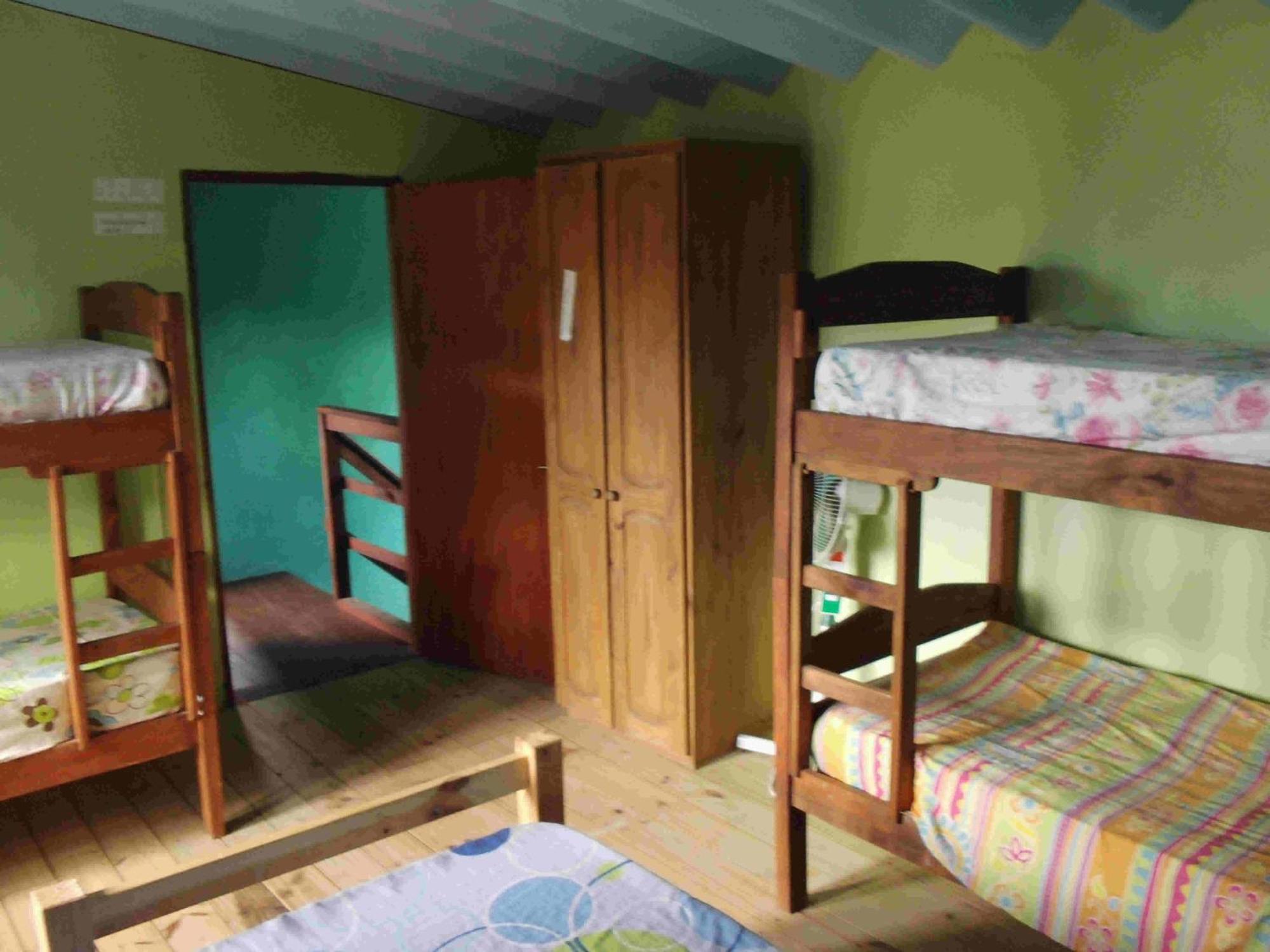 Hostel Lo De Milton バラ・デ・バリサス 部屋 写真